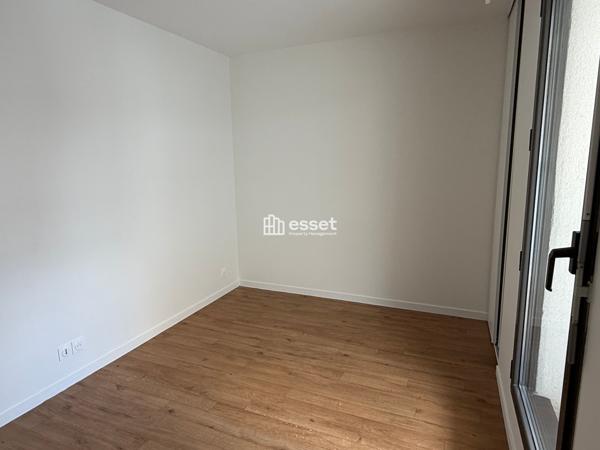 Location Appartement 3 pièces 74 m² - Paris 75015