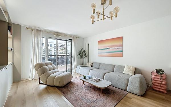 Appartement à vendre    4 pièces • 94 m2 Suresnes