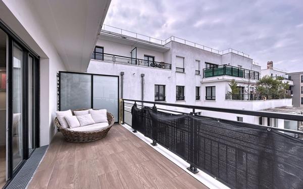 Appartement à vendre    4 pièces • 94 m2 Suresnes