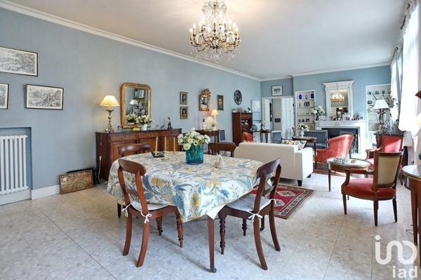 Maison 7 pièces de 260 m² à Rennes (35000)