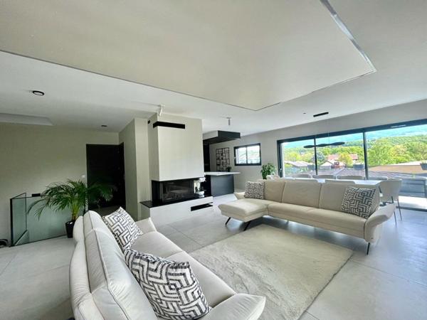 Exclusivite Thonon-les-Bains Maison 4 pièce(s) 150 m2 garage stationnements (74200)