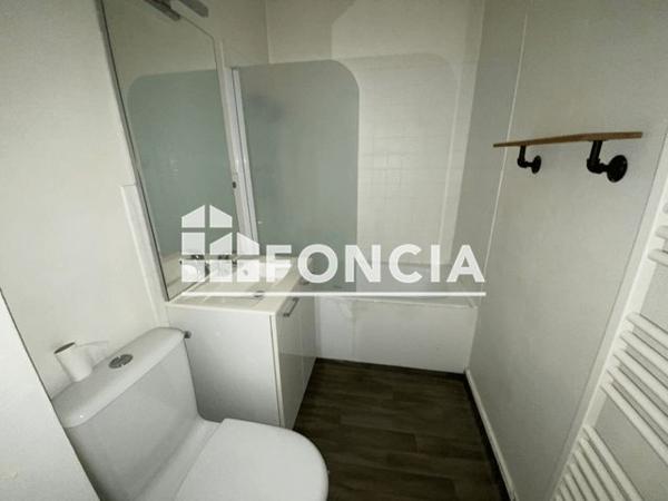 Location Studio 28.7 m² - 20B RUE DU CHASNOT Besancon 25000