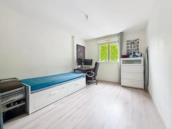 Appartement à vendre 3 pièces ETREMBIERES (74)