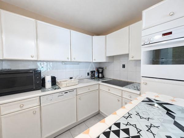 LES SABLES-D’OLONNE – T2 AVEC BALCON, PARKING ET ASCENSEUR