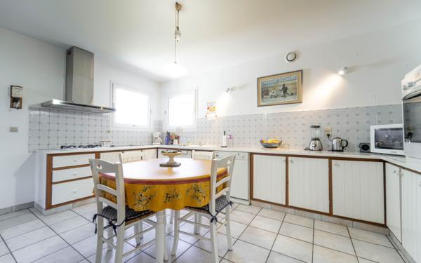 Maison à vendre    4 pièces •  Saint-Julien-en-Born