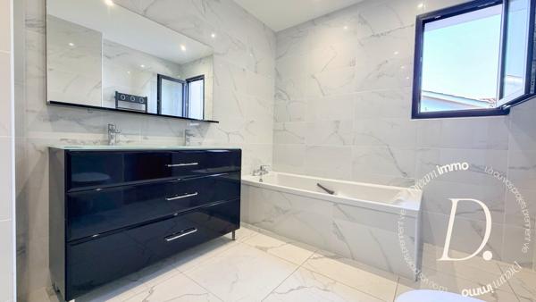 Maison contemporaine  de 2022 de 164 m² – 4 chambres