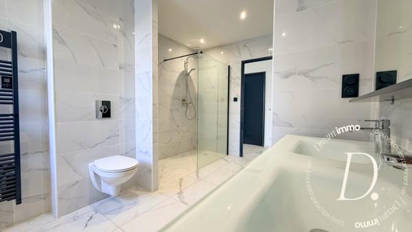 Maison contemporaine  de 2022 de 164 m² – 4 chambres