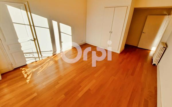 Appartement à vendre    6 pièces • 170 m2 Nice
