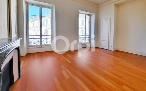 Appartement à vendre    6 pièces • 170 m2 Nice