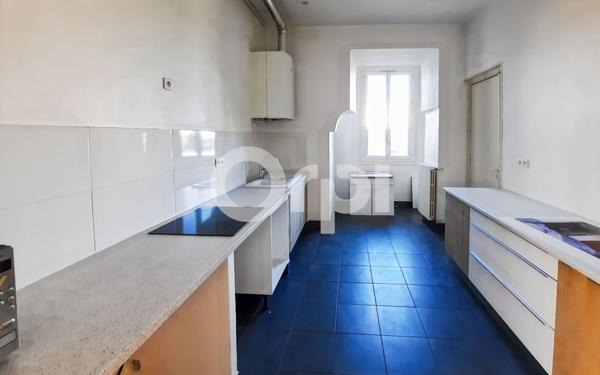 Appartement à vendre    6 pièces • 170 m2 Nice