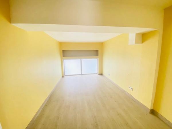 En plein centre-ville de COLOMIERS, à vendre locaux d'activités professionnelles ou commerciales de 331 m² au sol