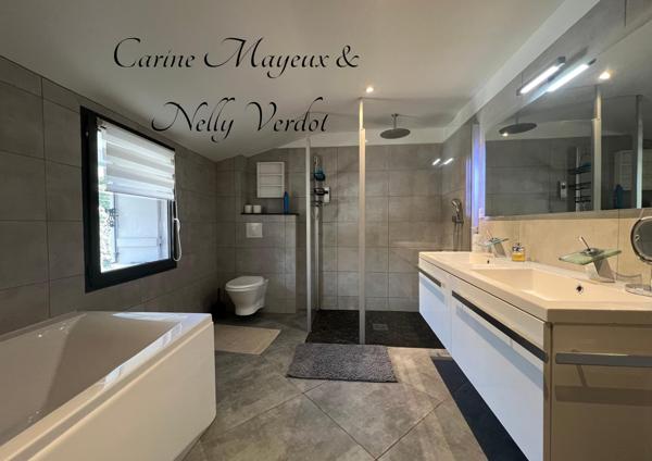 Maison á Fronton de 224 m2 sur un terrain de 734 m2 proche des commodités