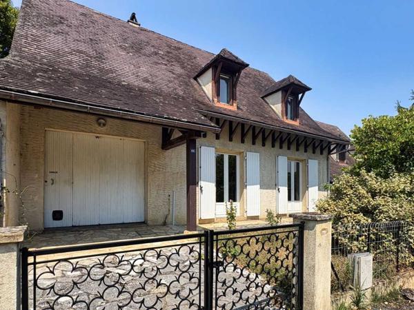 Maison contemporaine - Sarlat-la-caneda SARLAT CENTRE VILLE- Maison avec jardin et garage