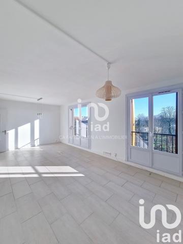 Appartement à vendre 3 pièces 63 m² Brie-Comte-Robert