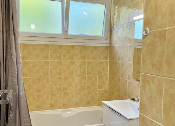 Appartement à louer    3 pièces • 61,49 m2 Villeurbanne