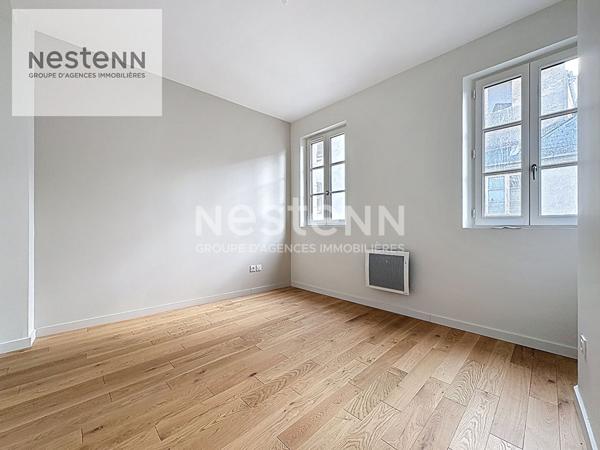 ORLEANS CENTRE entre LOIRE et CARMES - Superbe T2/3 de 68m2 - dernier étage - DPE C