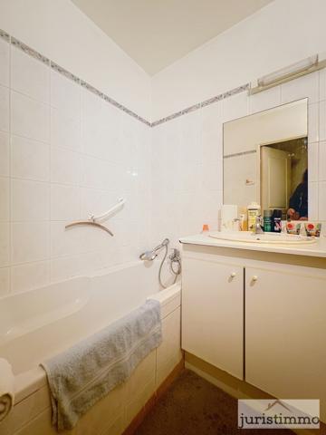 Vaison-la-Romaine (84110) EN PLEIN COEUR DE VAISON-LA-ROMAINE APPARTEMENT DE 51 M2 avec ASCENSEUR - CAVE- PARKING SECURISE