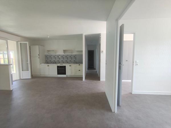 MAISON DE PLAIN-PIED, JARDIN , SAINTE-GEMMES-SUR-LOIRE
