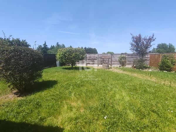 MAISON DE PLAIN-PIED, JARDIN , SAINTE-GEMMES-SUR-LOIRE