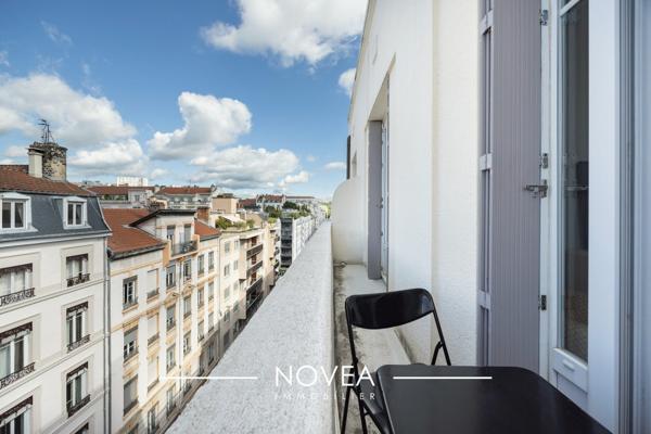DERNIER ETAGE - DOUBLE BALCON - VUE DEGAGEE