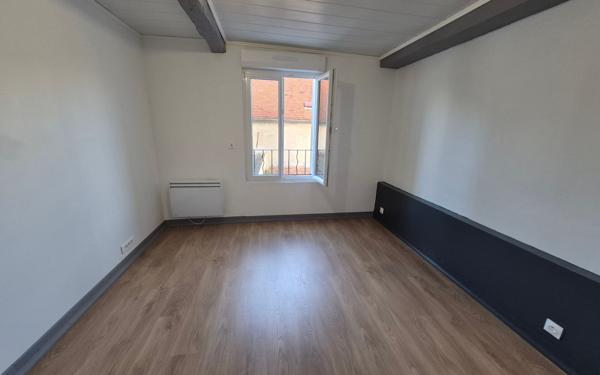 Maison à vendre    3 pièces •  Pavant