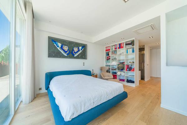 Villa contemporaine avec piscine