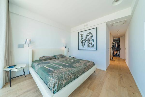 Villa contemporaine avec piscine