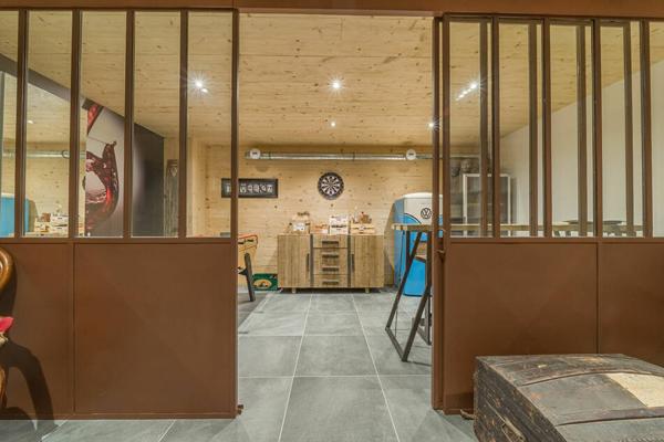 Villa contemporaine avec piscine