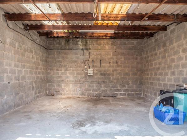 Parking à vendre  30 m 2   CHATEAU D OLONNE  - 85