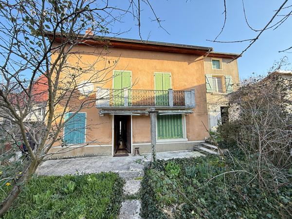 Maison Lons Nord / 178.82 m² / 7 pièces / 4 chambres / garages