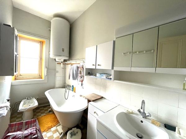 Maison Lons Nord / 178.82 m² / 7 pièces / 4 chambres / garages