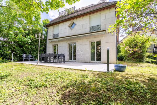 DUPLEX avec terrasse et jardin