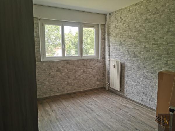 Appartement
                                                                                                                                                                                                                                                                                                                        3 pièce(s)                                                                                                                                                                                                          2 chambre(s)                                                                                                                                                                                                          69  m²