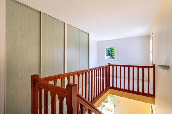 LA CHAPELLE-SUR-ERDRE MAISON BOURGEOISE 221 m² TERRAIN 2 500 m² OUEST GESVRES