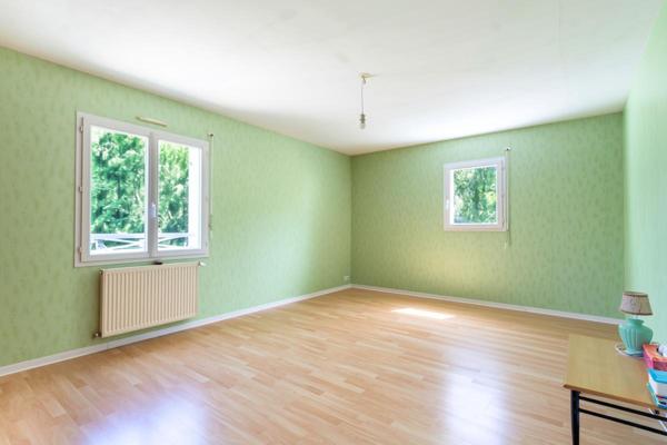 LA CHAPELLE-SUR-ERDRE MAISON BOURGEOISE 221 m² TERRAIN 2 500 m² OUEST GESVRES