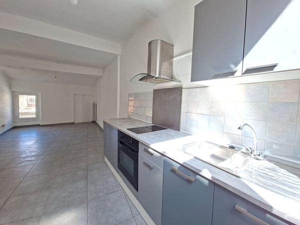 Prades Immeuble de rapport composé de 3 appartements de Type 2