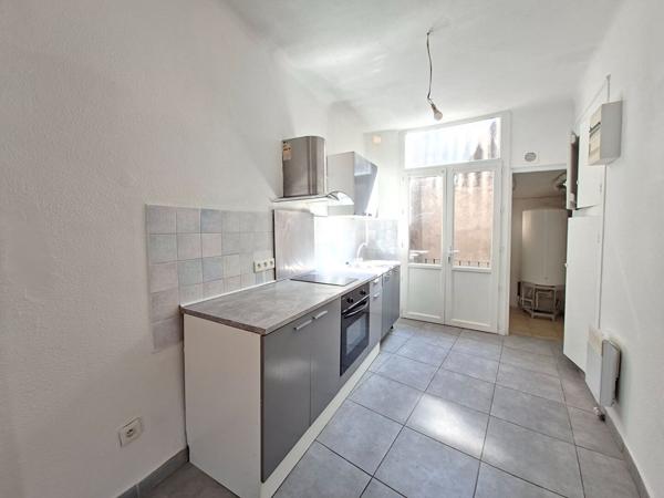 Prades Immeuble de rapport composé de 3 appartements de Type 2