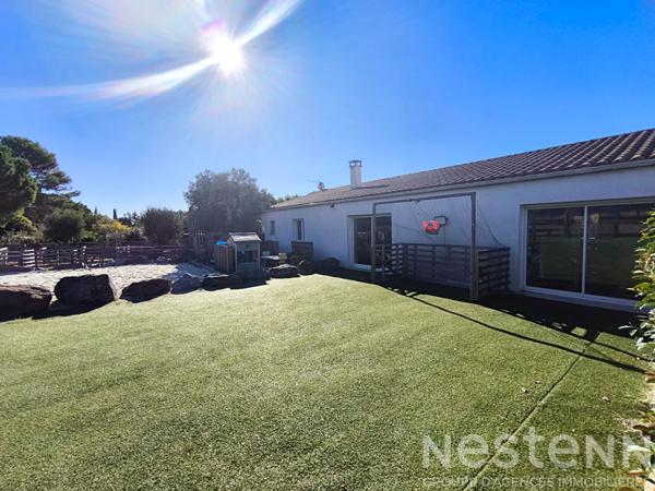 Villa de plain-pied de 158 m² avec studio, piscine et 1,5 hectare de terrain