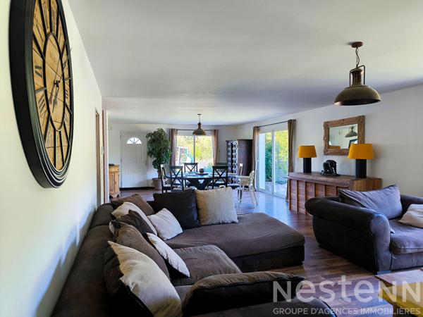 Villa de plain-pied de 158 m² avec studio, piscine et 1,5 hectare de terrain
