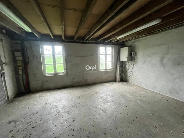 Maison à vendre    5 pièces • 220 m2 Amigny-Rouy