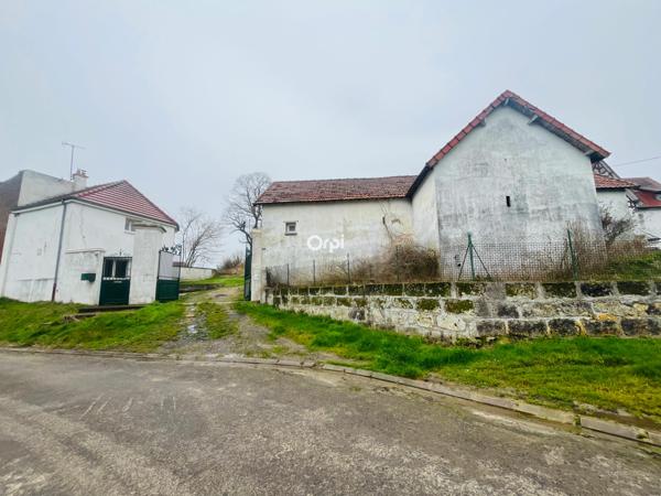 Maison à vendre    5 pièces • 220 m2 Amigny-Rouy
