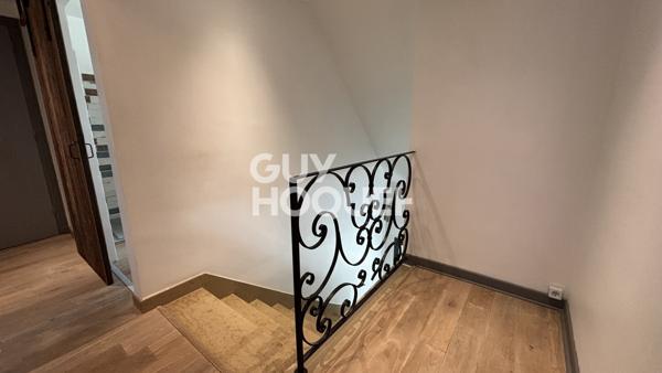 MAISON À VENDRE DE 8 PIÈCES DE 200,00 M²