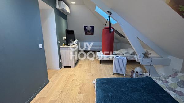 MAISON À VENDRE DE 8 PIÈCES DE 200,00 M²