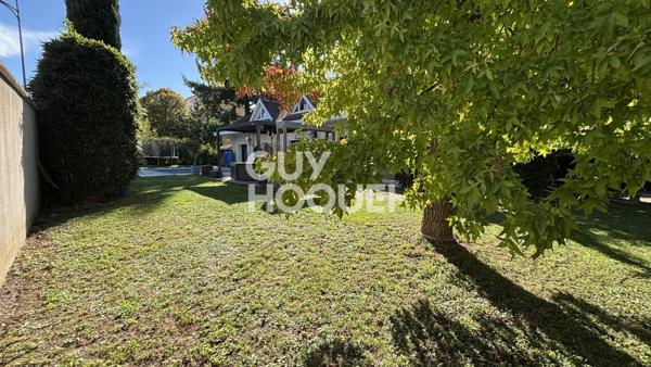 MAISON À VENDRE DE 8 PIÈCES DE 200,00 M²