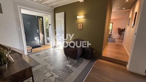 MAISON À VENDRE DE 8 PIÈCES DE 200,00 M²