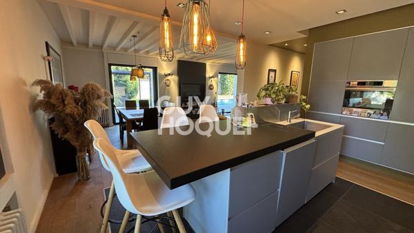 MAISON À VENDRE DE 8 PIÈCES DE 200,00 M²