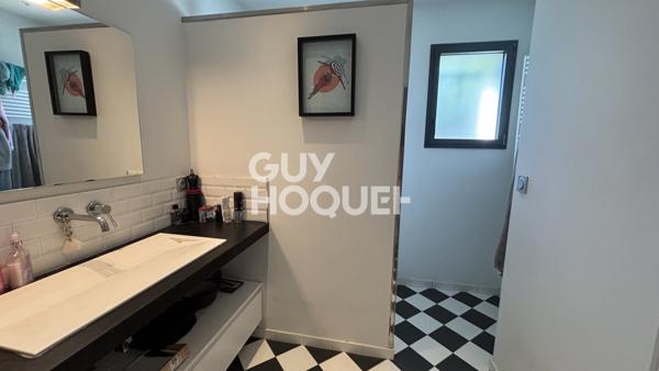 MAISON À VENDRE DE 8 PIÈCES DE 200,00 M²