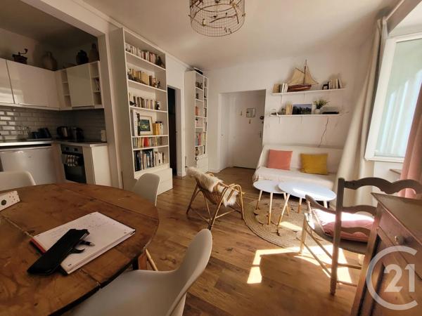 Appartement à vendre  2 pièces - 37,39 m 2   PORNIC  - 44