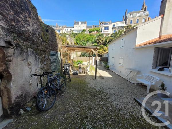Appartement à vendre  2 pièces - 37,39 m 2   PORNIC  - 44