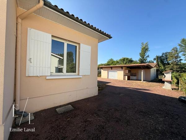 Maison avec dépendance, cave à vin et terrain clos de 1 737 m² à Pineuilh (33)